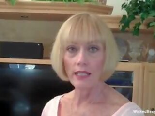 Gilf lives in her own bayan world, free porno 96 | xhamster