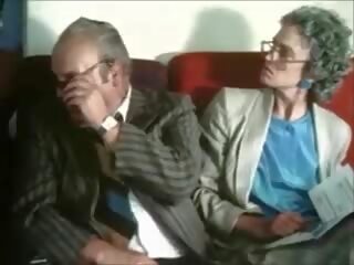Stewardesses बकवास और चूसना में sky foxes 1986 - हिस्सा 2 | xhamster