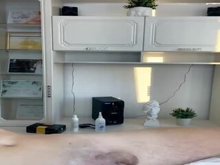Waxing a man with a huge kontol i just wanted to suck it | xhamster
