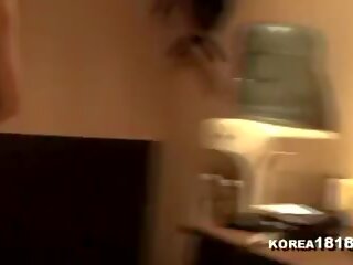 Korea mudel poose ja siis imeb sperma, porno b4