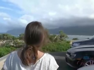 An מדהימה מהוואי חופשה עם קרימפי ו - נְתִיזָה