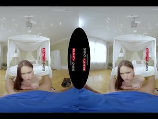 Realitylovers - sega coi piedi e cazzo in calze autoreggenti virtuale realtà sesso clip